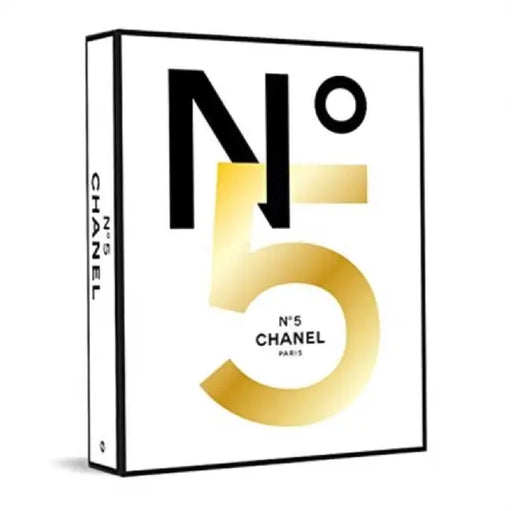 Chanel N°5 by Pauline Dreyfus