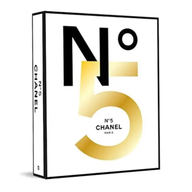 Chanel N°5 by Pauline Dreyfus