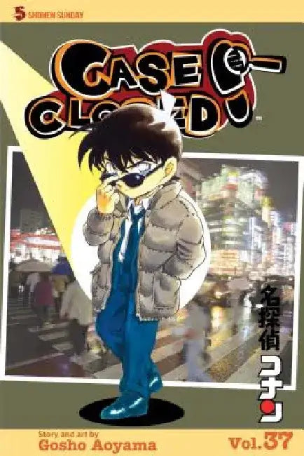 Case Closed, Volume 37 by Gosho Aoyama