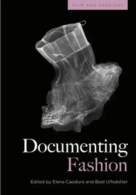 Documenting Fashion by Elena Caoduro