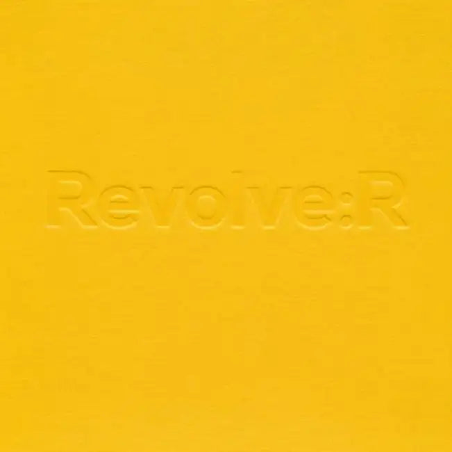Revolve: R by Sam Treadaway, Ricarda Vidal