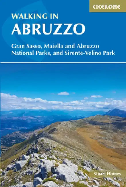 Walking in Abruzzo by Stuart Haines