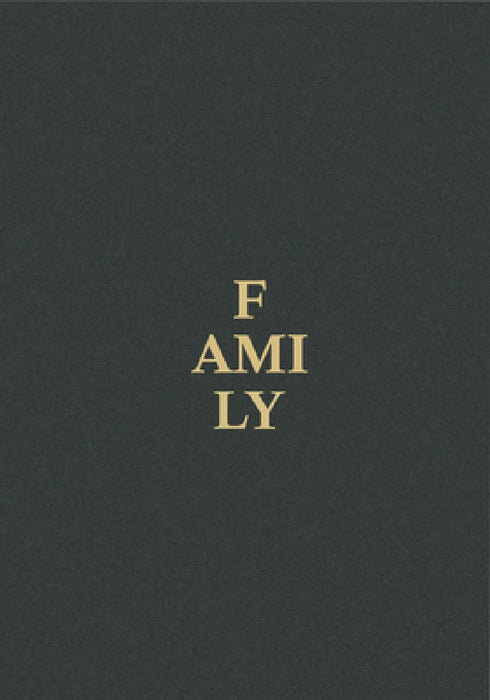 Family: A Contemporary Portrait by Magnum Photos and Guest Artists