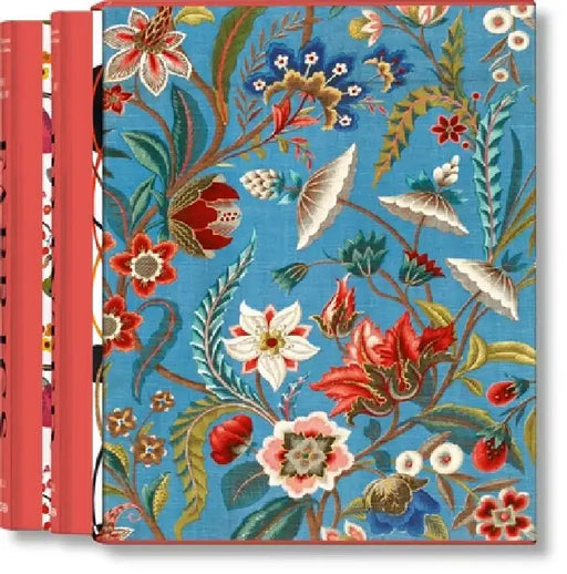 The Book of Printed Fabrics. from the 16th Century Until Today by Aziza Gril-Mariotte