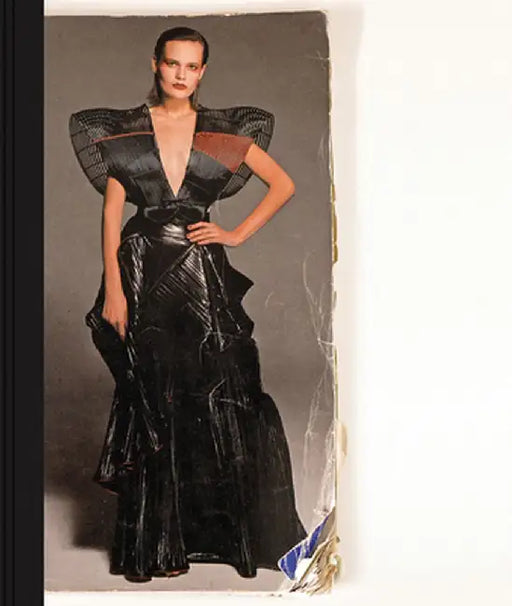 Destefashioncollection: Atlas by M/M (Paris)