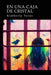 En una caja de cristal by Kimberly N. Veras