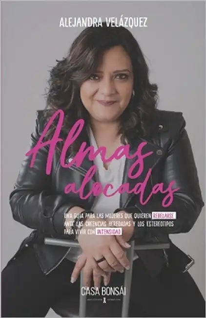 Almas alocadas by Velázquez, Alejandra